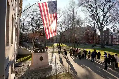 Cyberattack Disrupts Canvas System Used by Thousands of Schools Before Finals