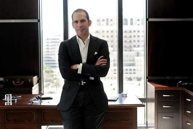 The Architecture of Influence in Elite Finance